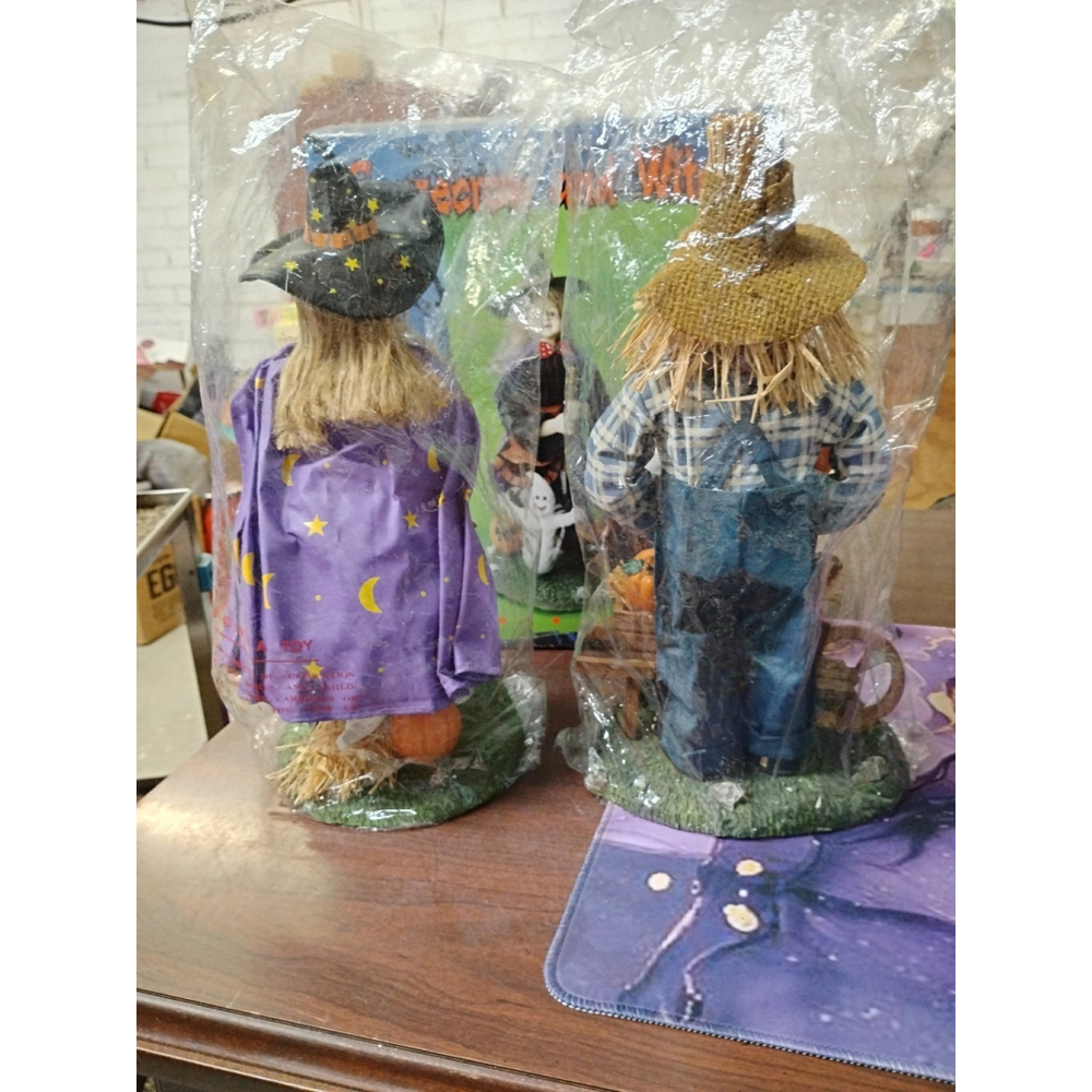 Halloween Scarecrow & Witch 13" Fabric Mache Figurines Pumpkins Ghosts With Box - Picture 5 of 8